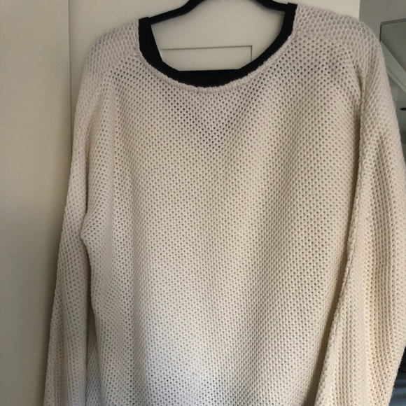 Sweater - Picture 3 of 4